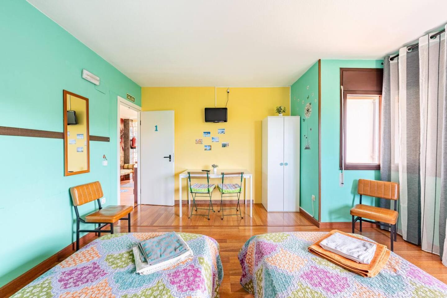 Family House Gijon Βίλα Εξωτερικό φωτογραφία