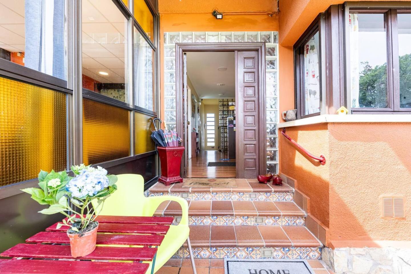 Family House Gijon Βίλα Εξωτερικό φωτογραφία