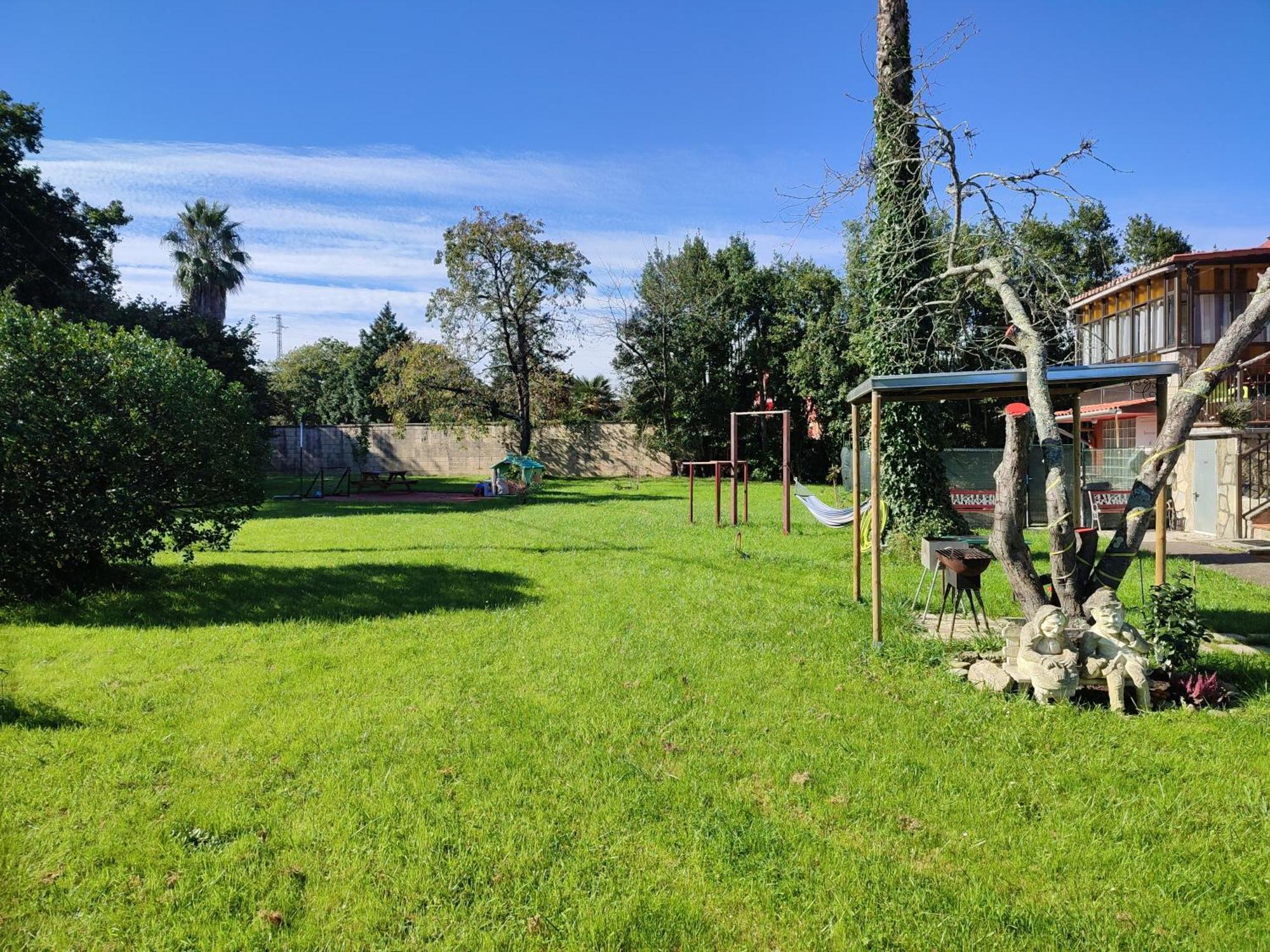 Family House Gijon Βίλα Εξωτερικό φωτογραφία